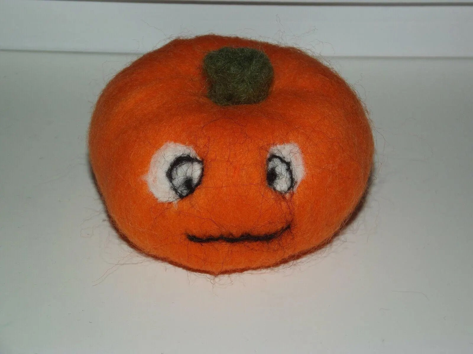 Pumpkin needle felt 
